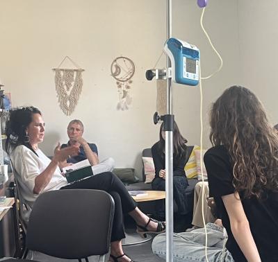 Hôpital Salvator :  rencontre littéraire avec les adolescentes pour 